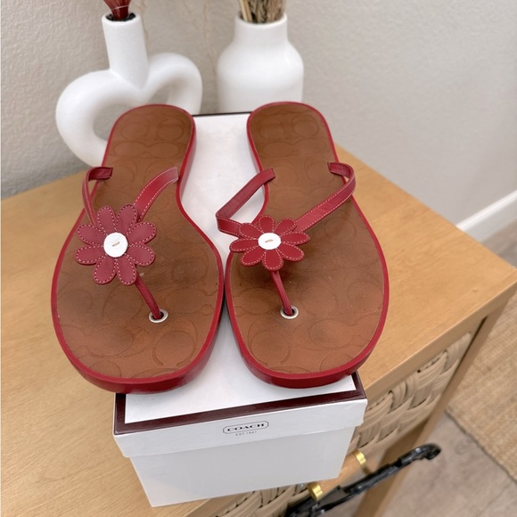 Coach leather red daisy sandals - Picture 3 of 6